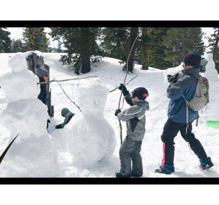 rodzina z dziećmi na feriach zimowych w Zakopanem